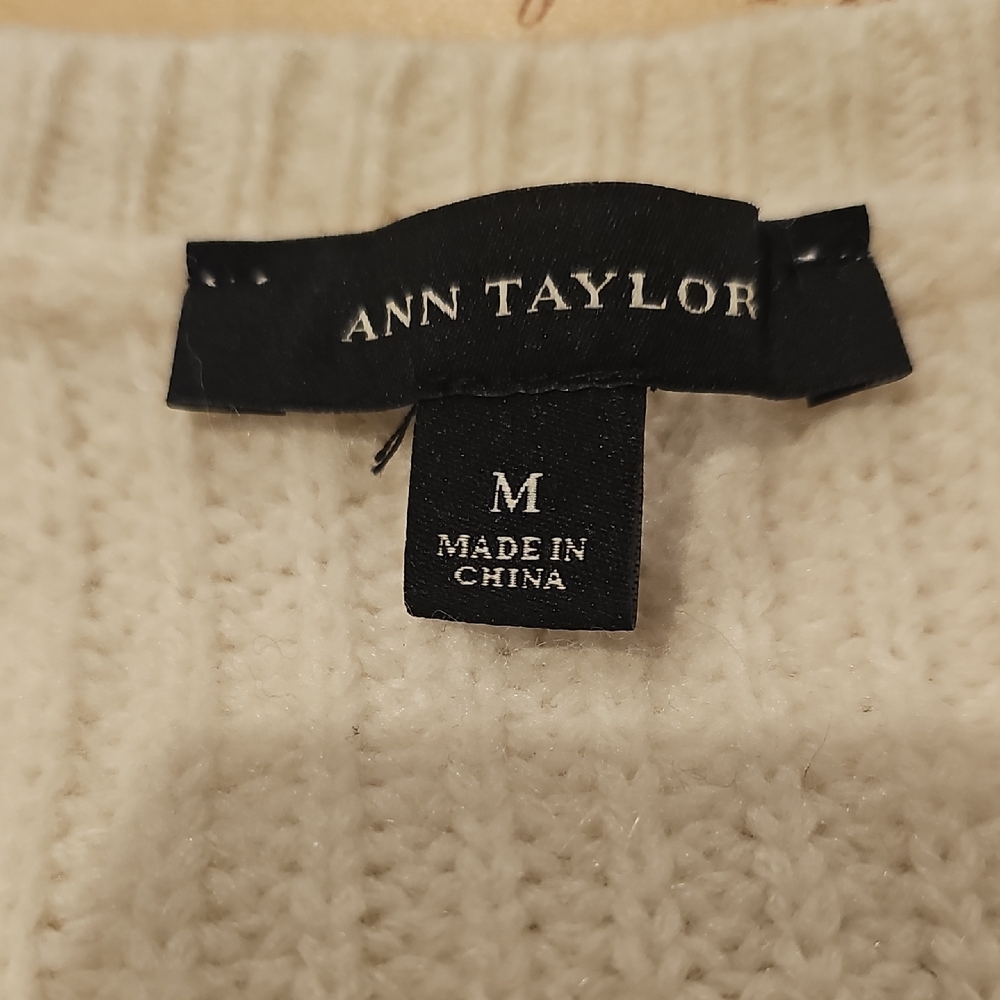 Ann Taylor Alpaca Merino Wool Blend Cream Knit Sweater Womans Medium - Picture 2 of 9